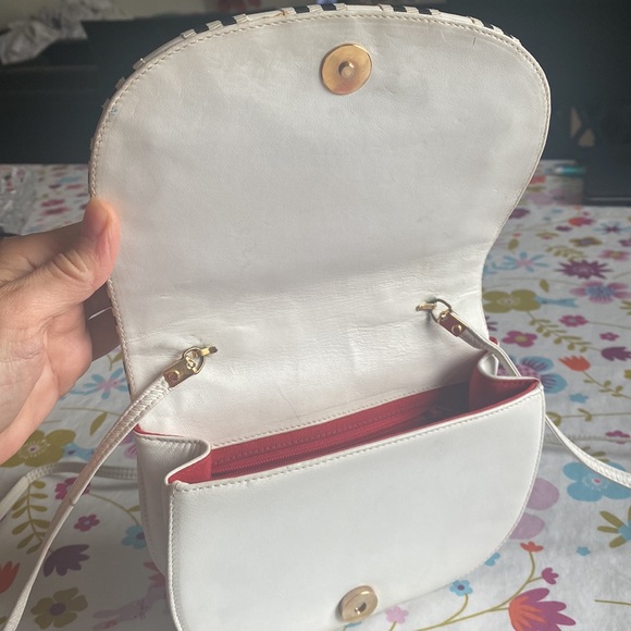 50% off..
VALENTINO GARAVANI saddle bag vintage - Picture 4 of 13